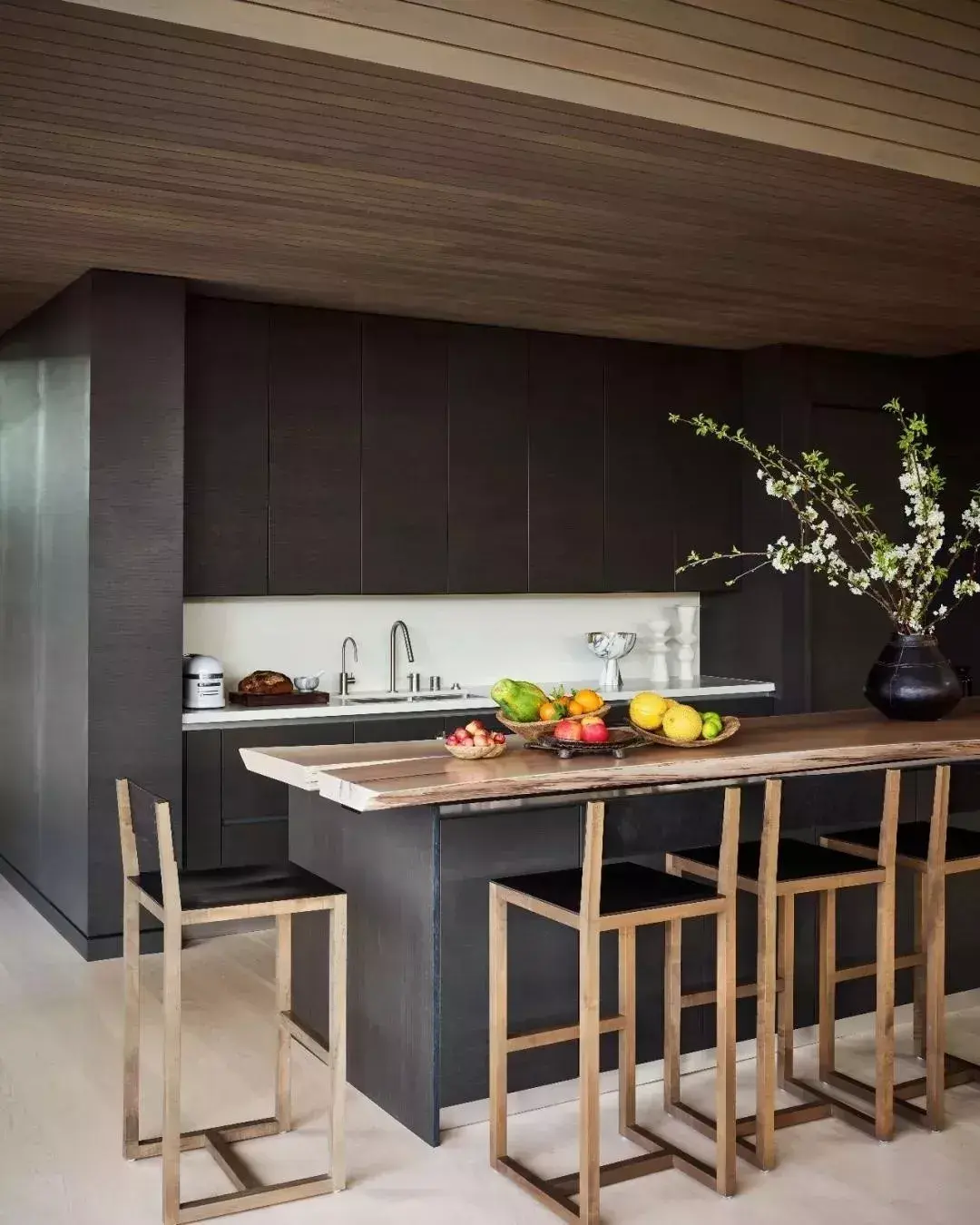 趋势致命女人致命配色