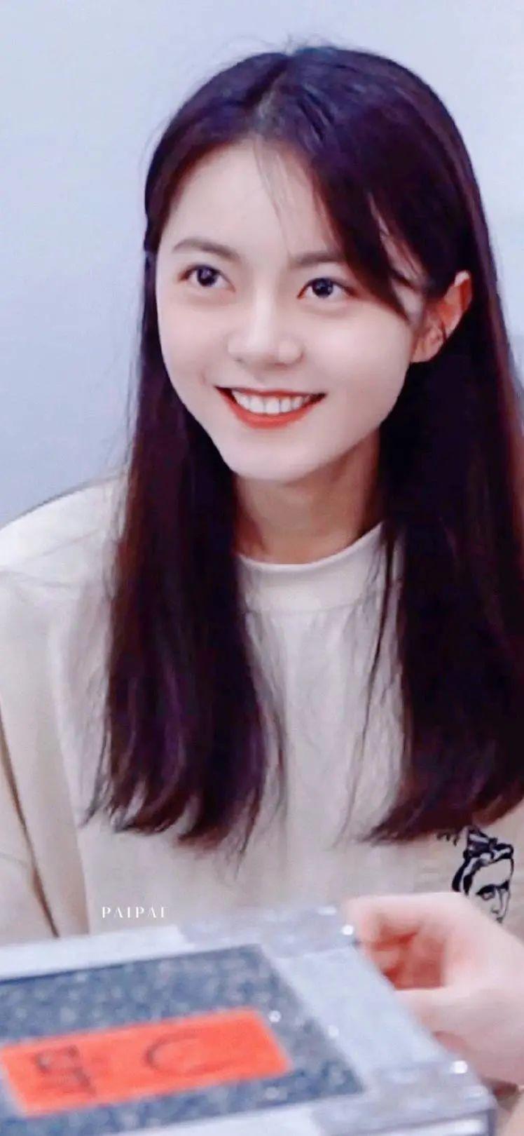 宝,换张新的壁纸吧