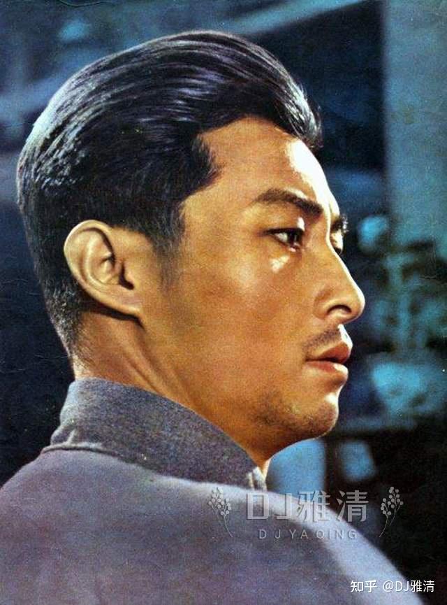 王心刚90岁了,老艺术家近照曝光,精神矍铄,更添儒雅,昔日男神依然帅气 - 知乎