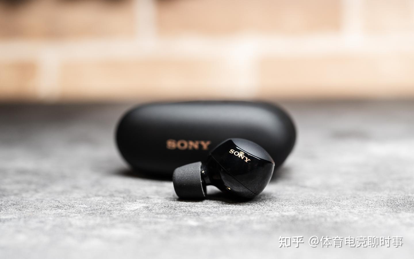 跳高高通勤都听传奇电子音乐Sony WF-CQ910000XM5跟WH-10000XM5