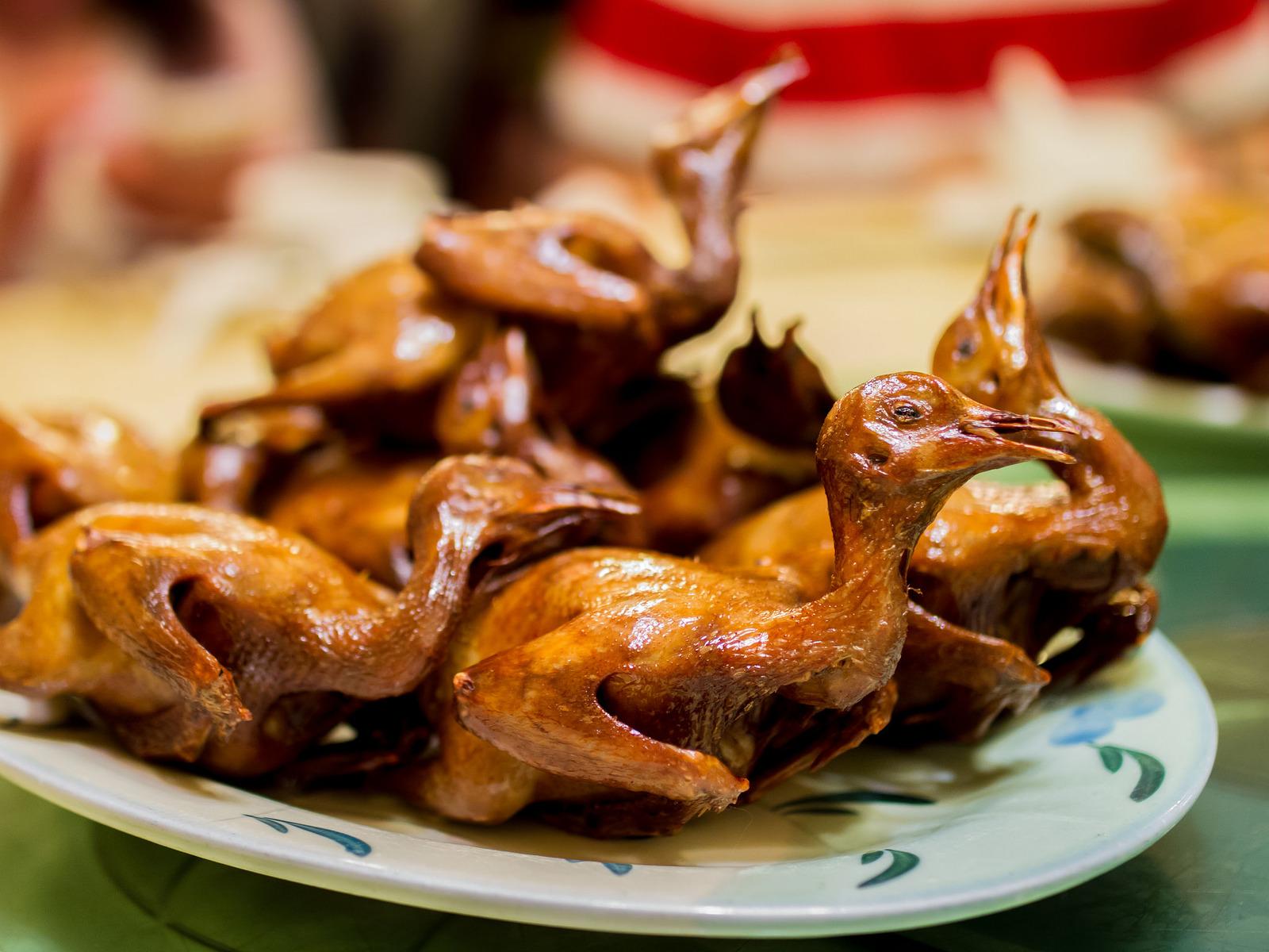 新疆美食 烤肉 烤腰子 鸽子汤高清图片下载-正版图片500218911-摄图网