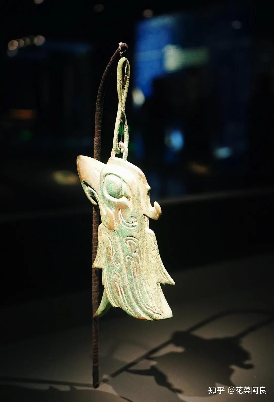 盗墓笔记中的青铜神树竟来自于此诡异三星堆和山海经有什么关系