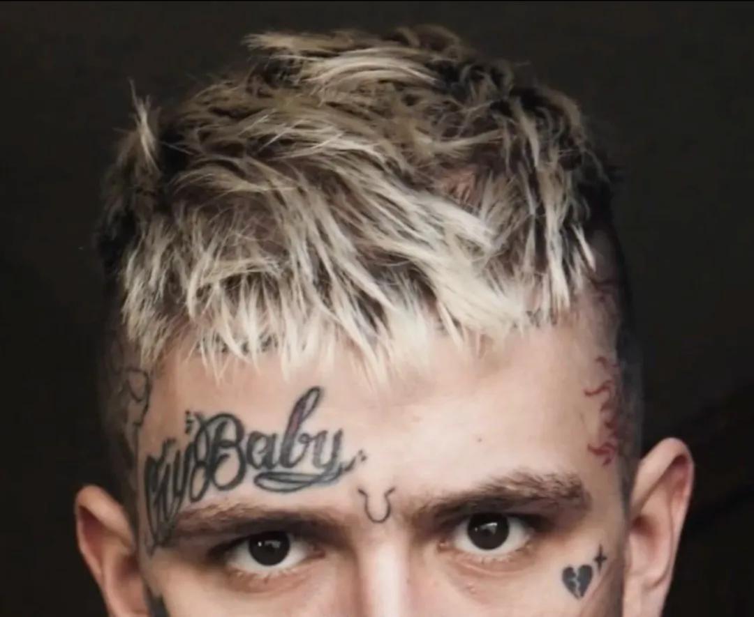 被毒品和孤独吞噬死在成名前夜的说唱少年