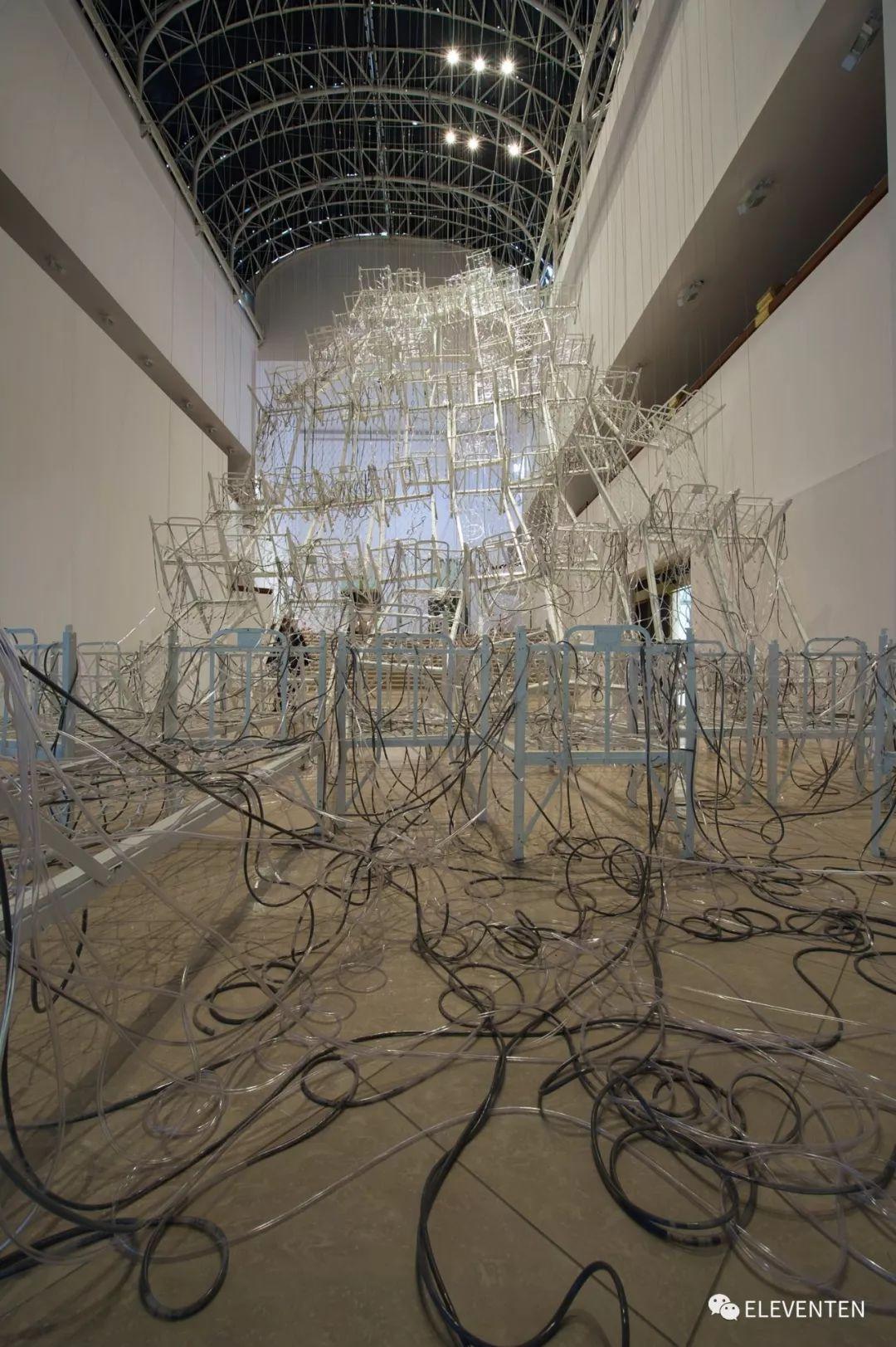 日本装置艺术家chiharushiota盐田千春沉迷线性与编织的汪洋