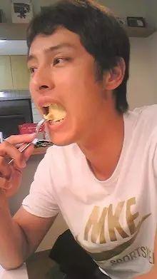 大和拜金女SAEKO:从五六线小明星到超级网红