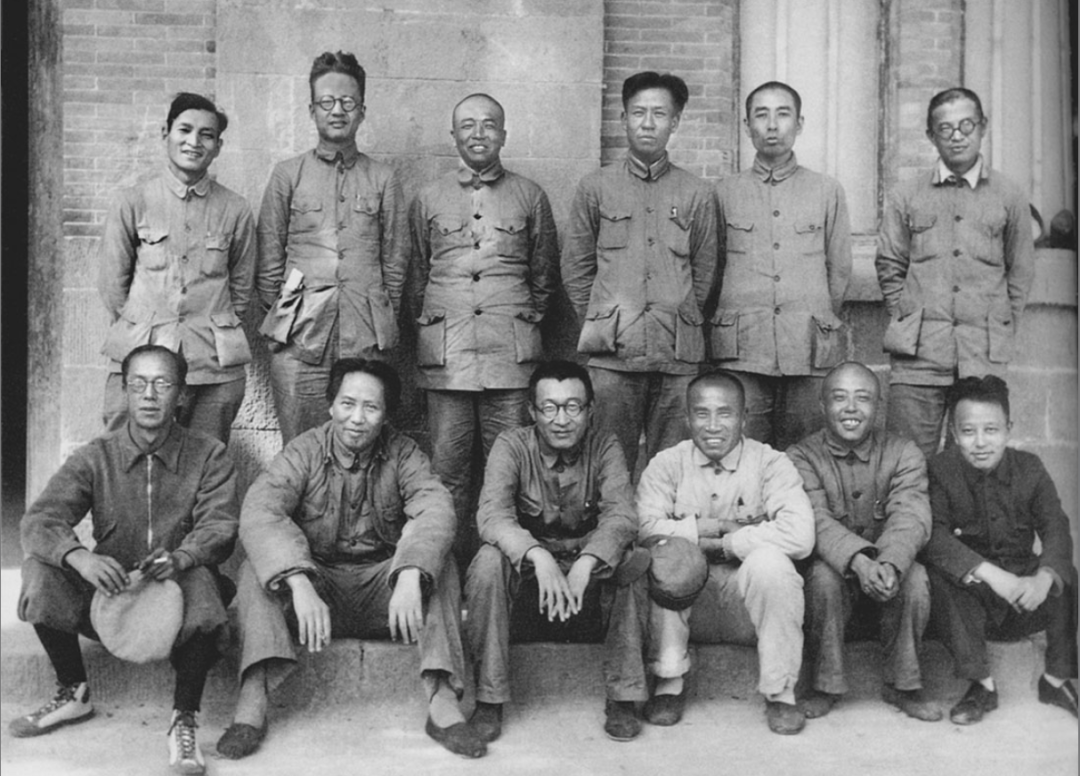 党史96 | 见风使舵的是王明，死不悔改的是陈绍禹 - 知乎