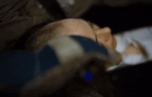 《拯救地球》石头姐这部R级科幻片太癫了！