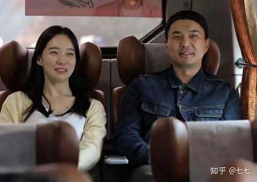 见面3次就发展成实际情侣)我最喜欢的小短腿大叔尹正秀与金贤真这个