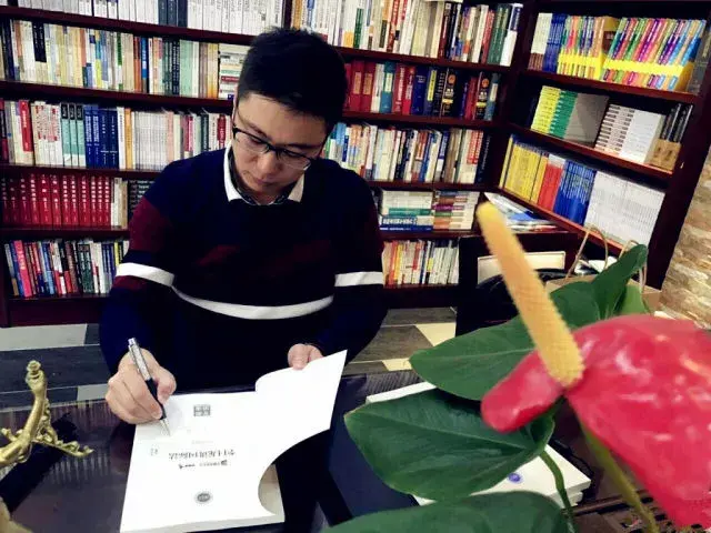 李曰龙名师到ceo的进取之路