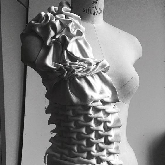 立裁作品创意不够?快来试试折叠手法!