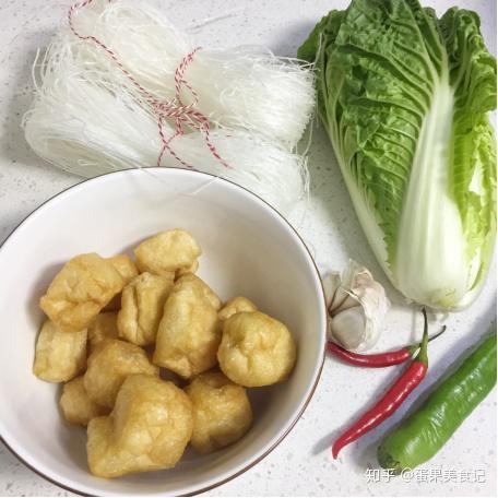 白菜豆腐粉絲煲