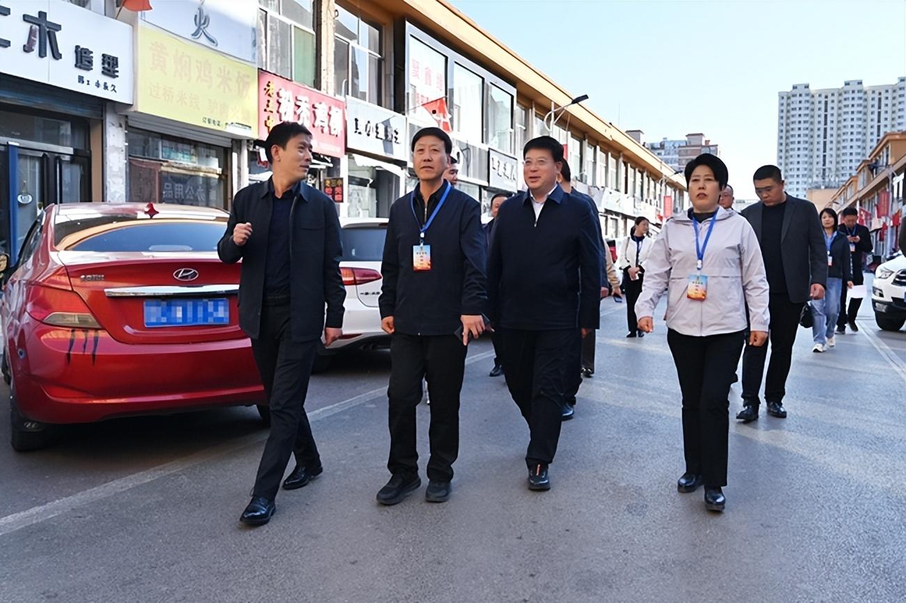 并认真听取了盂县国运公司副总经理张彦兵关于"盂县森洁环卫有限公司