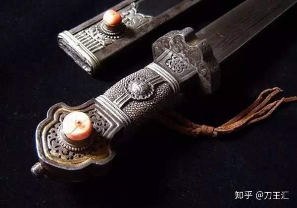 西藏老牧民手中的藏刀,简直不要太美! - 知乎