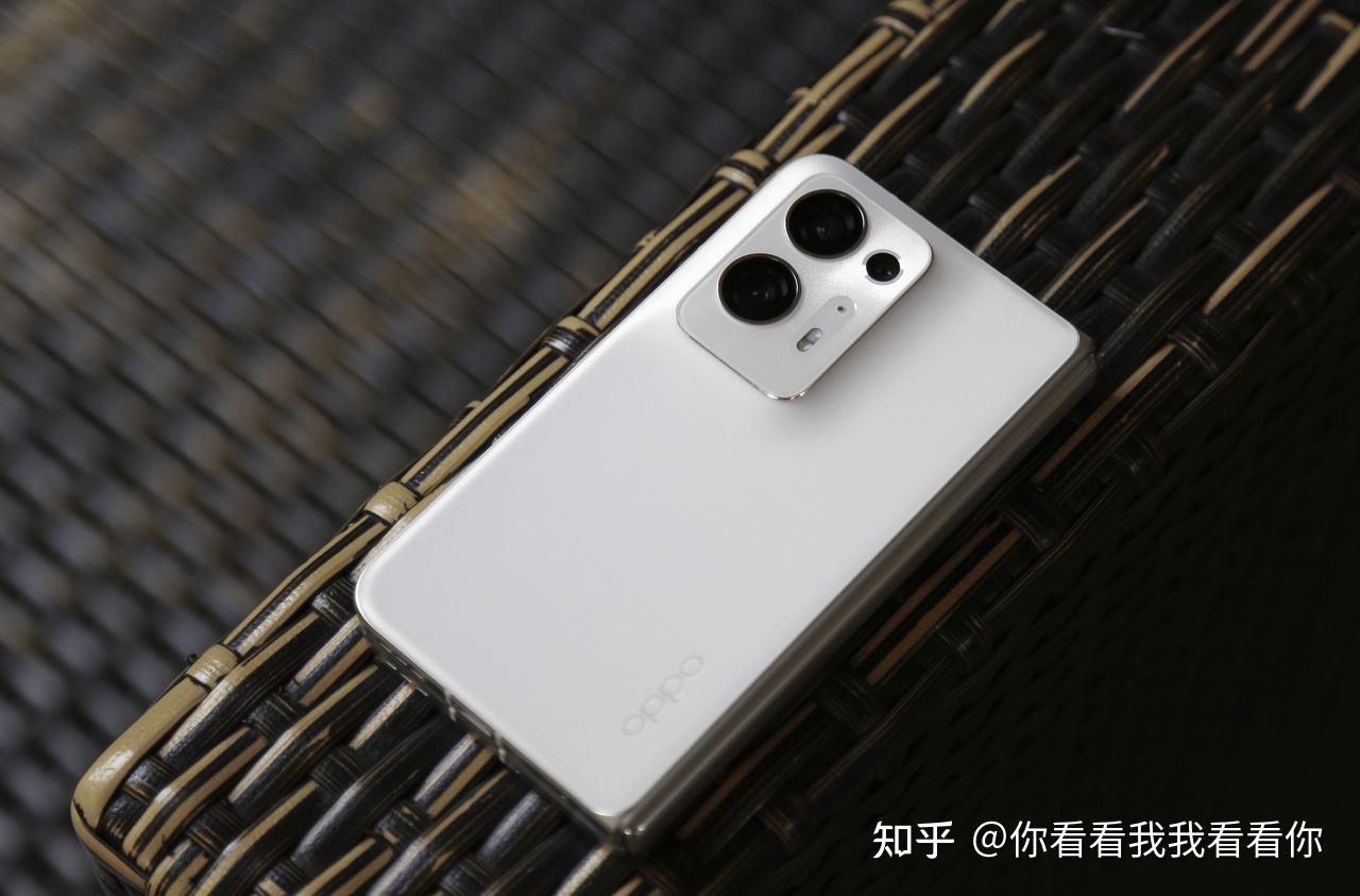 q2全球智能机出货量排行榜出炉oppo跻身前四双旗舰策略是关键