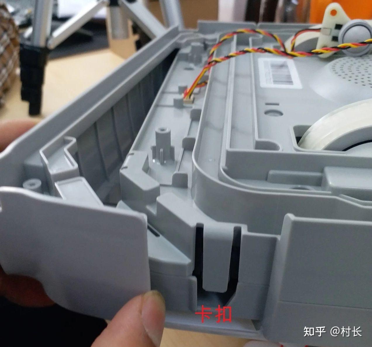 科沃斯w850擦窗机全拆解和内部构造通过拆解擦窗机器人,我们来了解它