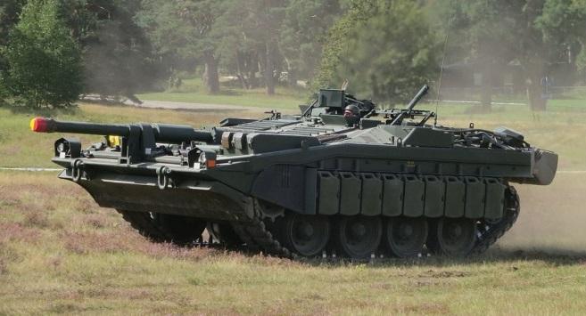 北欧装甲传奇(十九)——令人惋惜的udes 03坦克歼击车项目 - 知乎