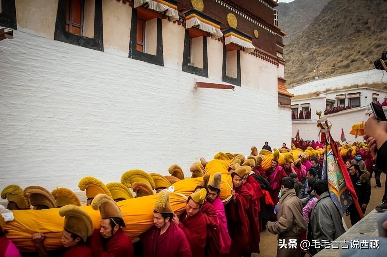 《旅行|2018藏历新年和春节重合，一遇西藏，便是天堂》几乎所有的旅行攻略都告诉你，西藏最好夏天来。5月漫山遍野杜鹃花开，6月雨季温暖而又繁茂 ...