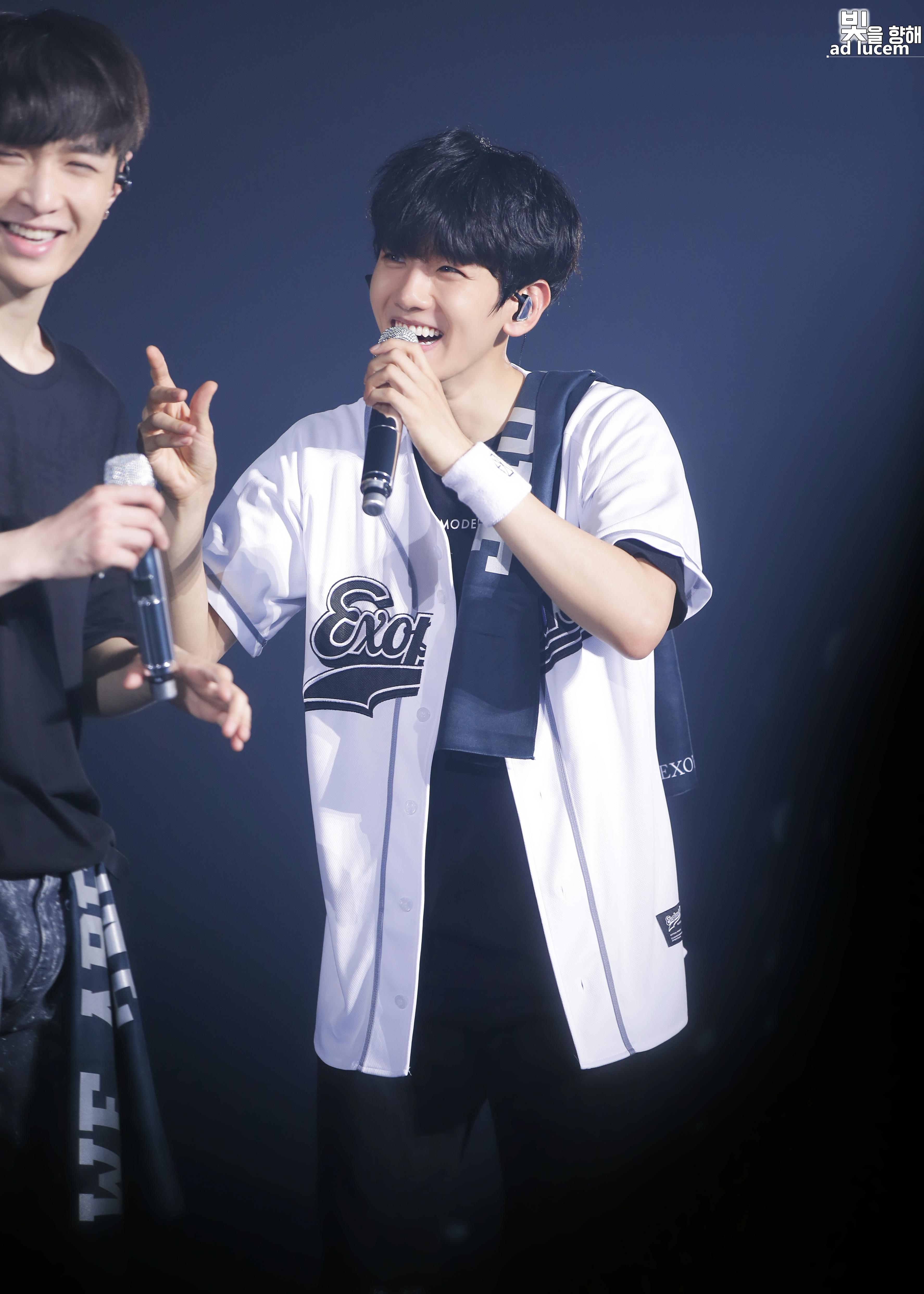 茶蛋exo在演唱会上有哪些可爱的细节