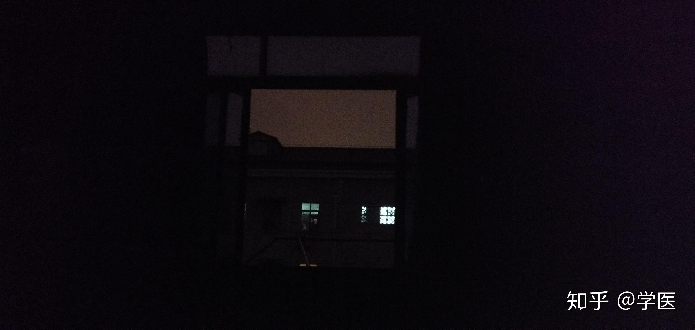 深夜刷屏的神秘足球短片揭开草根球员逆袭职业赛场的真实故事