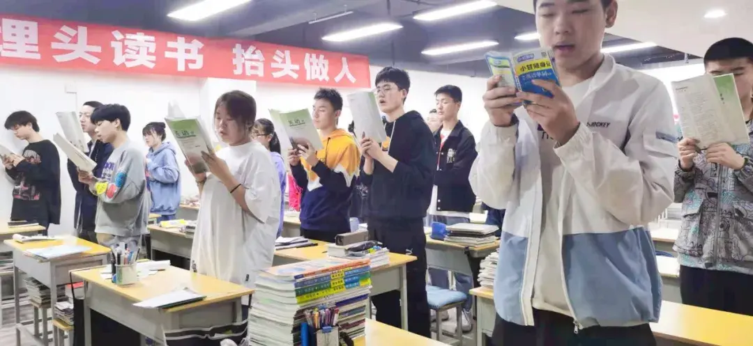 不负春光 不负晨——记录我们的校园早读 - 知乎