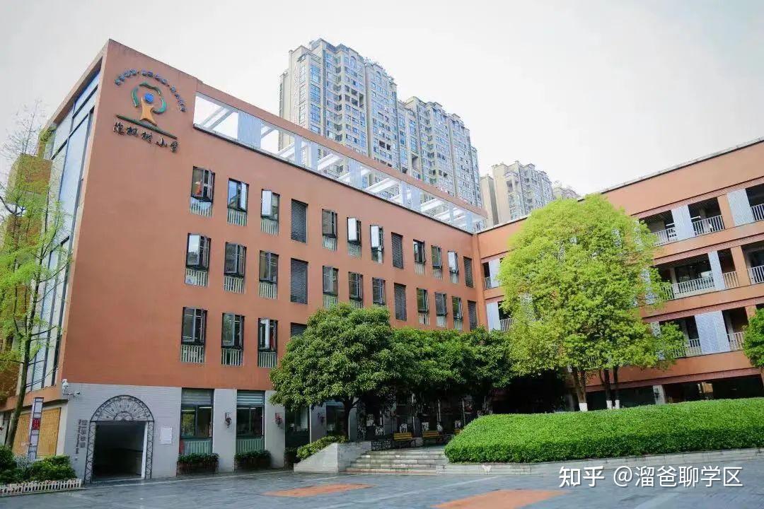 4,锦晖小学,2016年入学6个班,2017年入学7个班,2018年-2019年入学都是