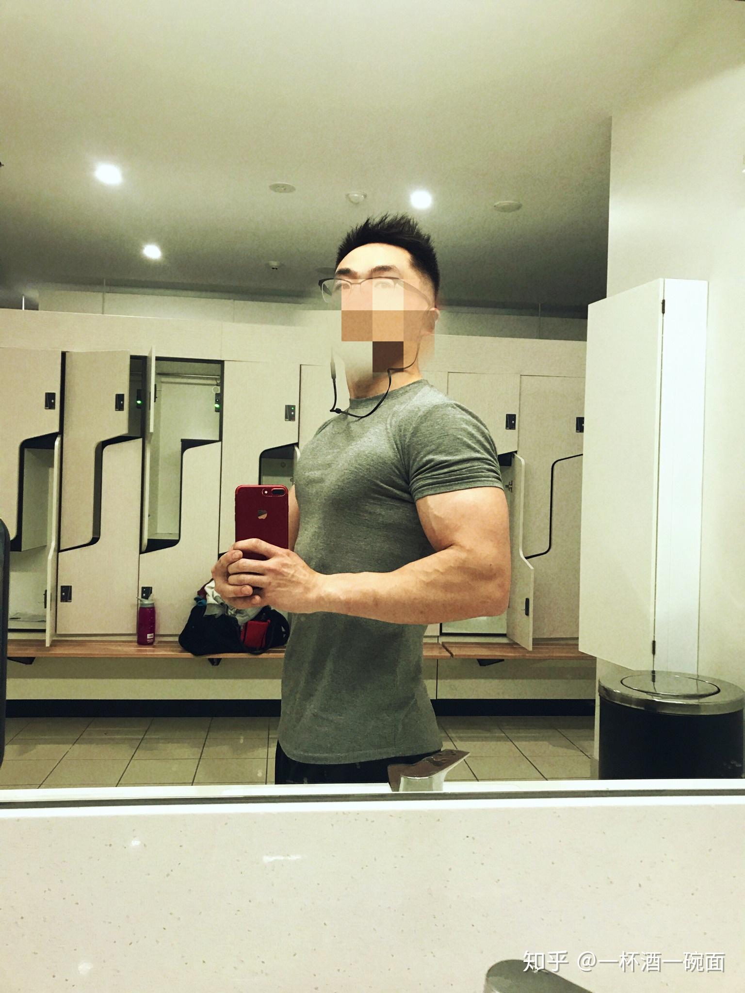 男生健身能不能练得有肌肉但不粗壮?