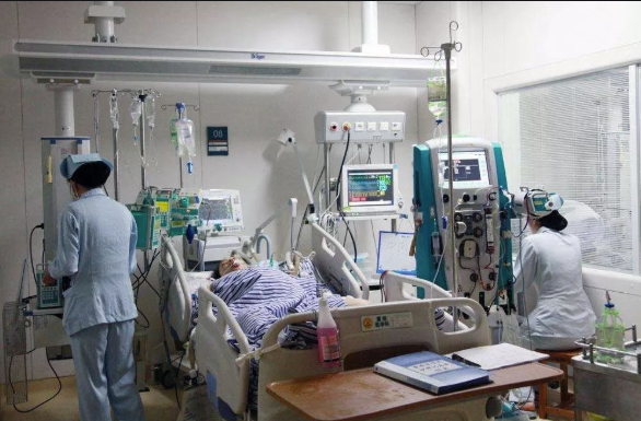 你的存款够在icu待几天