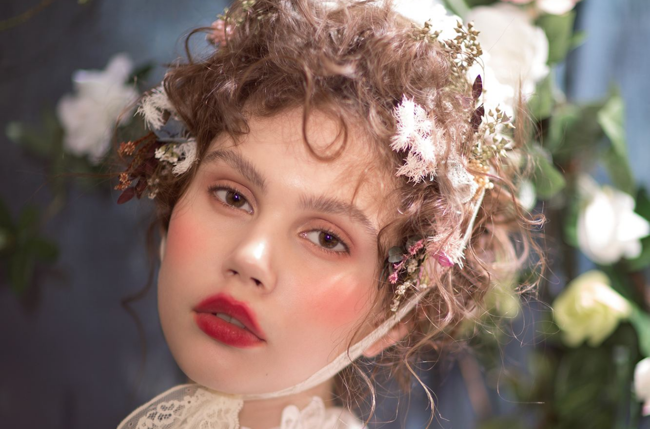 跨年妆容三选一,美丽就这么简单!