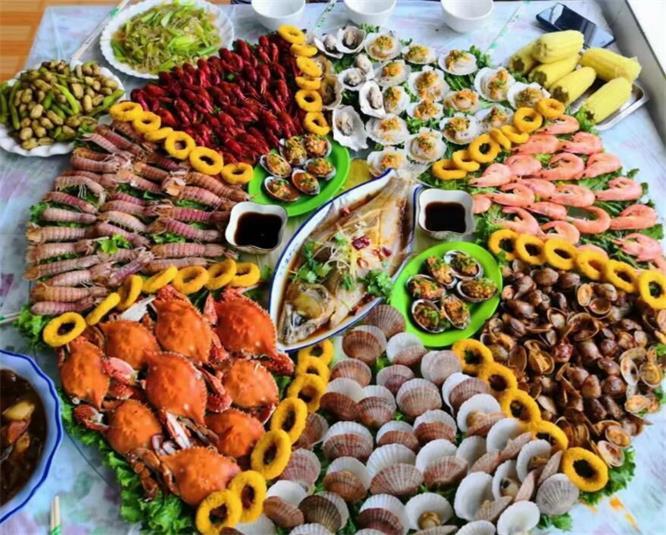 辽宁葫芦岛东戴河电厂杨家苏三渔家院海鲜不重样鲍鱼海参随便吃