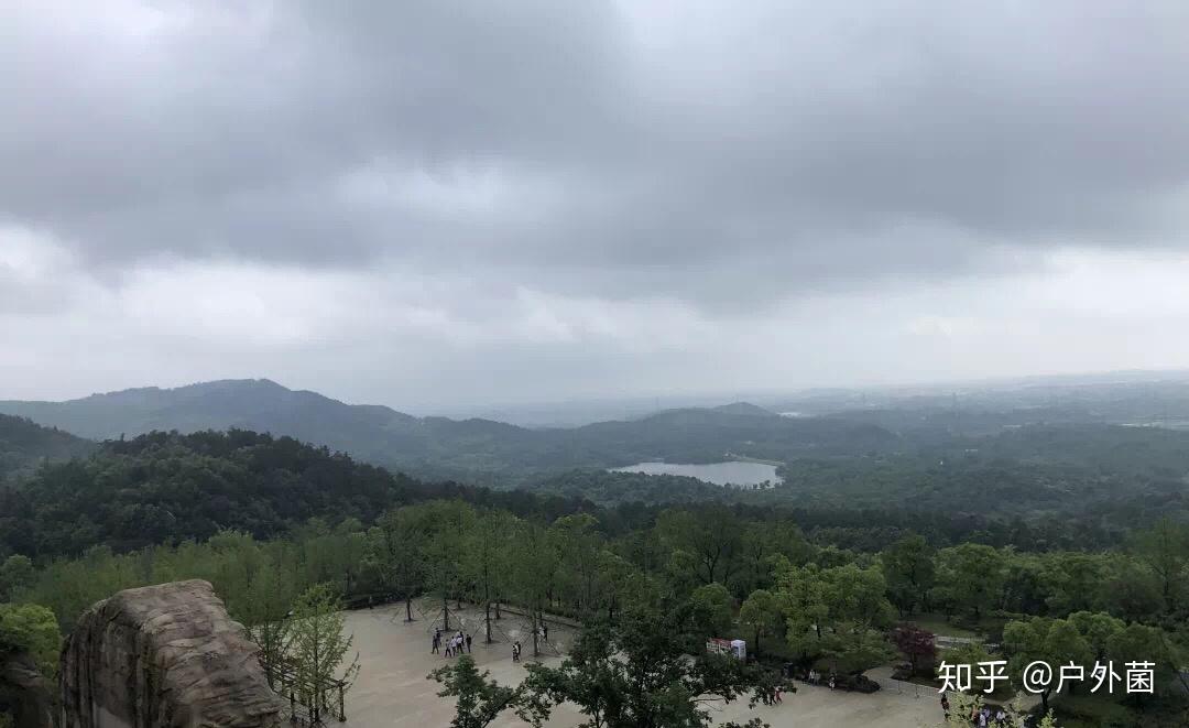 怎么坐车去牛首山 v2-a9f299240a54254af64440f38cfb5676_r.jpg