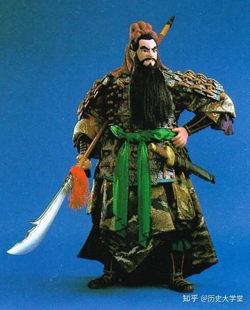 《三国演义》中关羽手握青龙偃月刀,而历史上的关羽用什么兵器 - 知乎