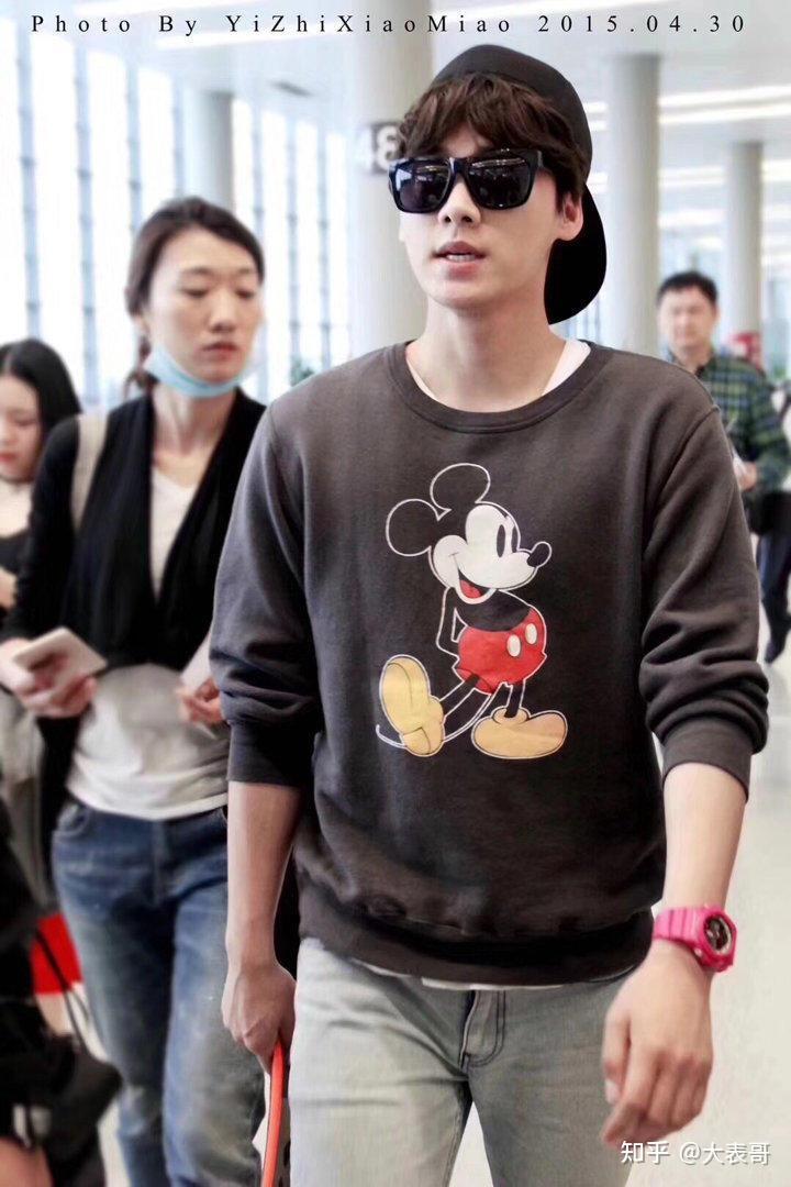 现在1500块就可以买到王一博同款卡西欧g-shock哦! - 知乎