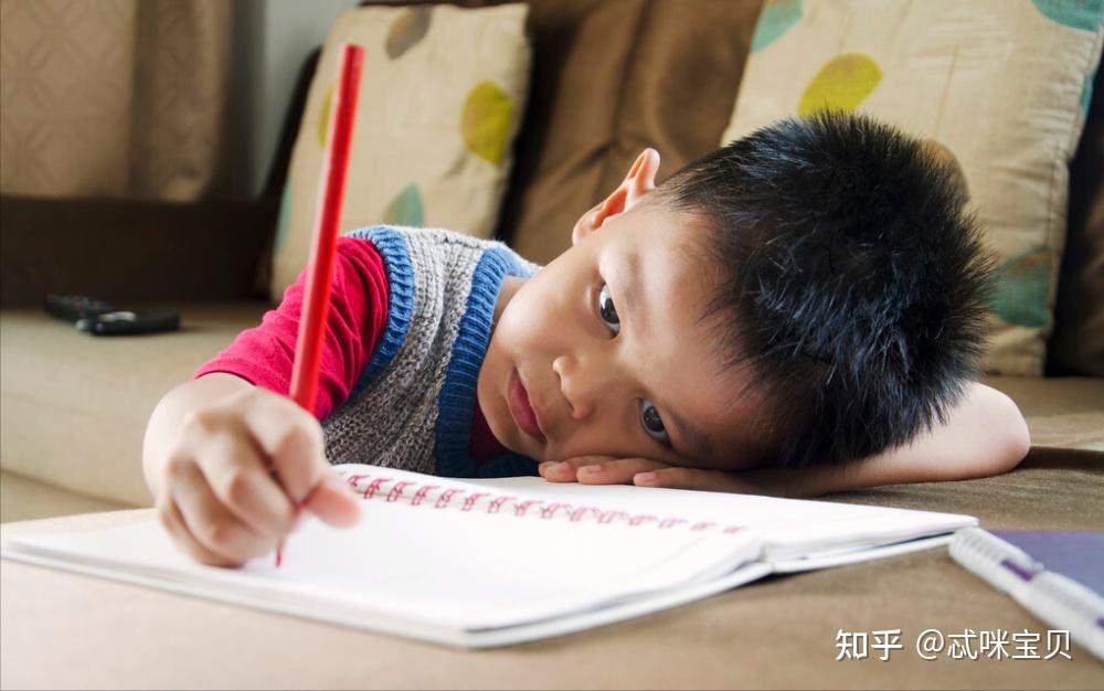 放学后先写作业和先玩的孩子长大后会有3个明显区别