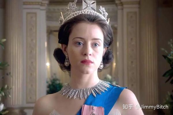 艾美奖视后美剧王冠中的女王登封vogue十一月clairefoy