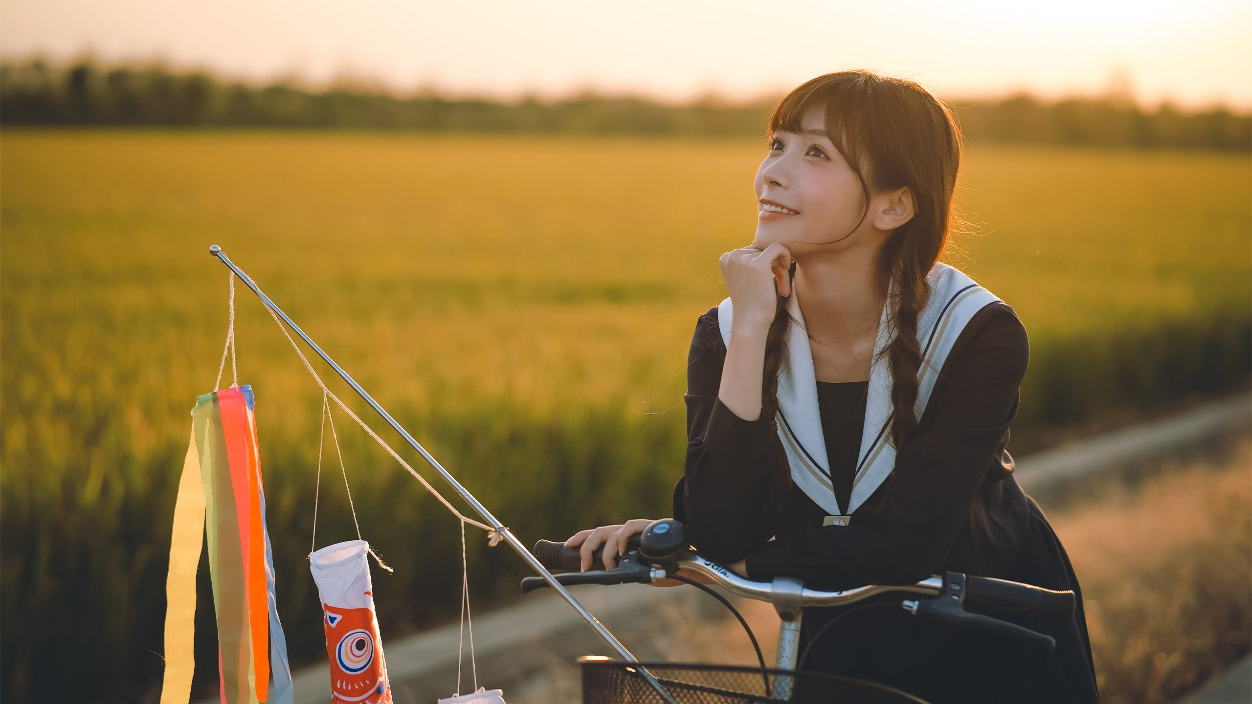 4k电脑壁纸桌面美女图片