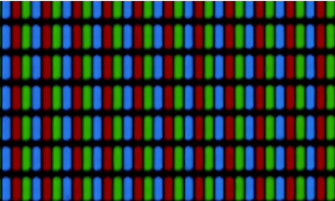 假如我们把显示器的画面放大100倍,就会看到很多整齐排列的像素点.