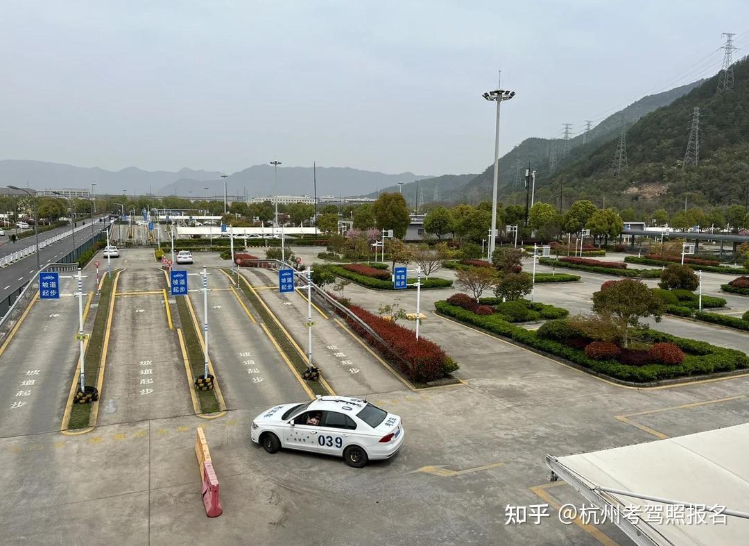 杭州哪个驾校教练好 过来人给你说几句实在话