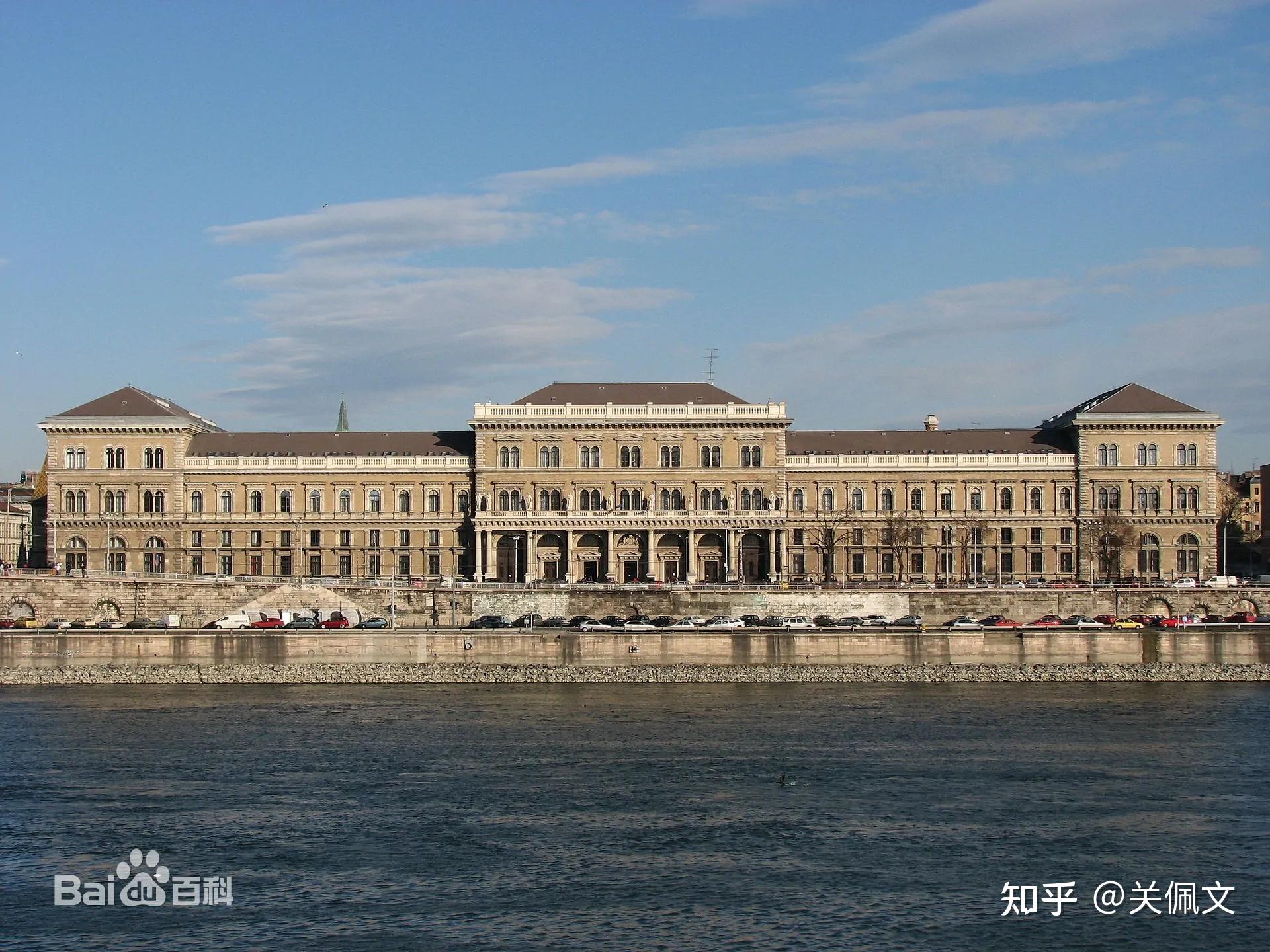 布达佩斯考文纽斯大学是匈牙利最好的大学之一,欧洲百年名校,世界闻名