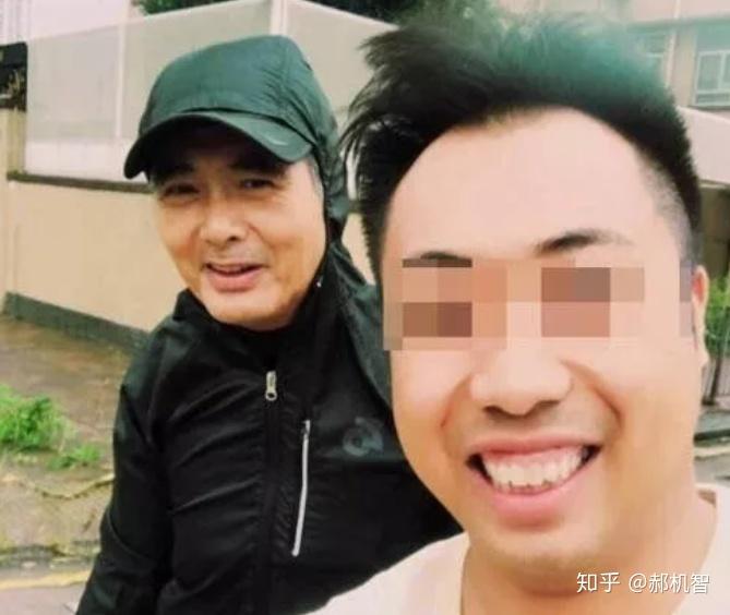 怎么样可以和王嘉尔合照 v2-ab69f0d31d174c01be94d2a7bdf6dd06_r.jpg