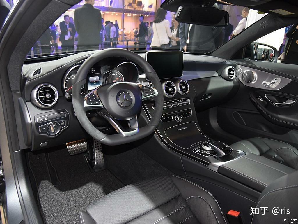 18-c300c-17-is300-f-sport