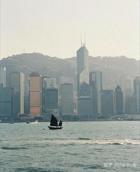 90年代的香港繁荣发达堪称真正的世界一线城市