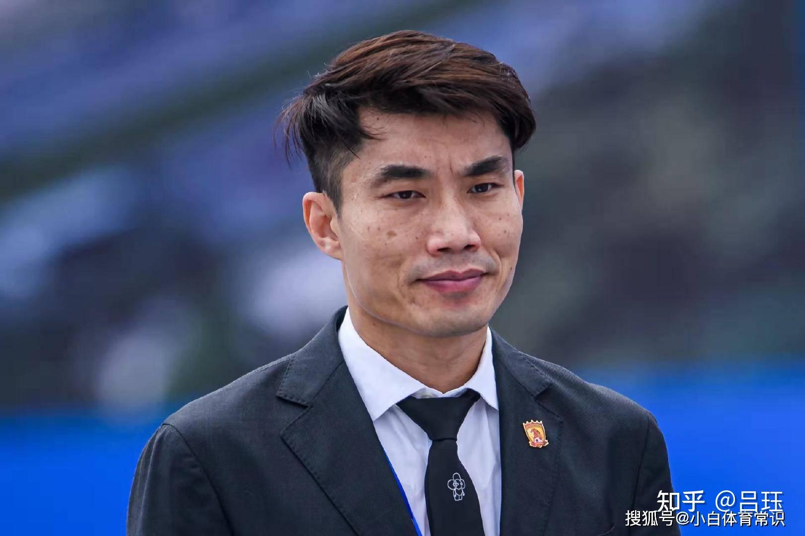 足球新闻国足前队长结束恒大生涯即将退役只差官宣将转型教练工作