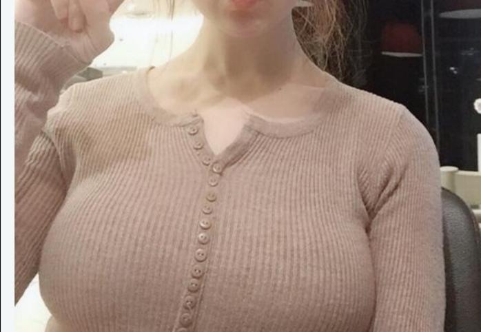 自体脂肪丰胸是使用吸脂设备去除肥胖部位的脂肪.纯