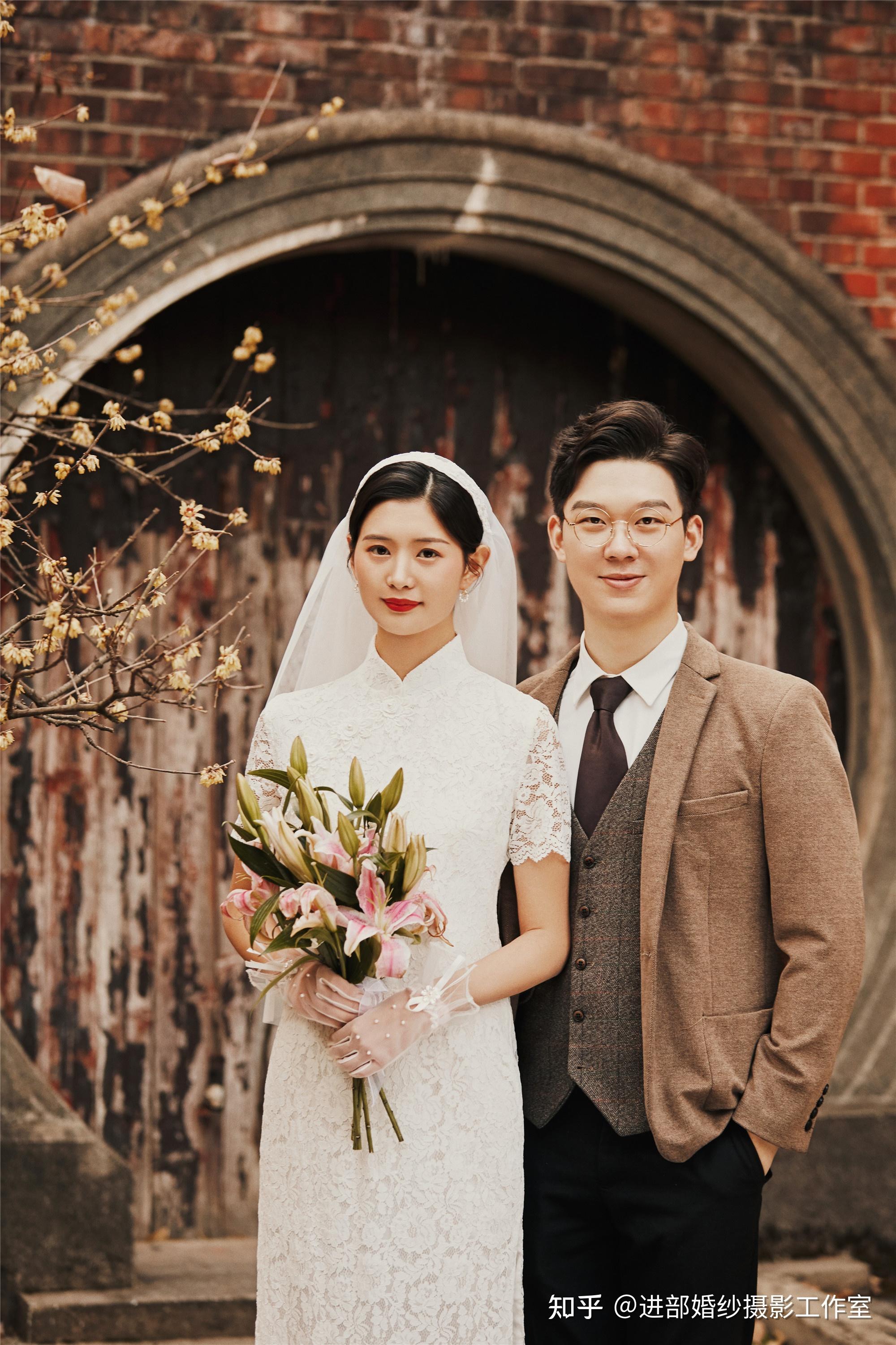 婚纱摄影工作室: @进部婚纱摄影中式婚纱照|婚纱照外景| 复古婚纱照