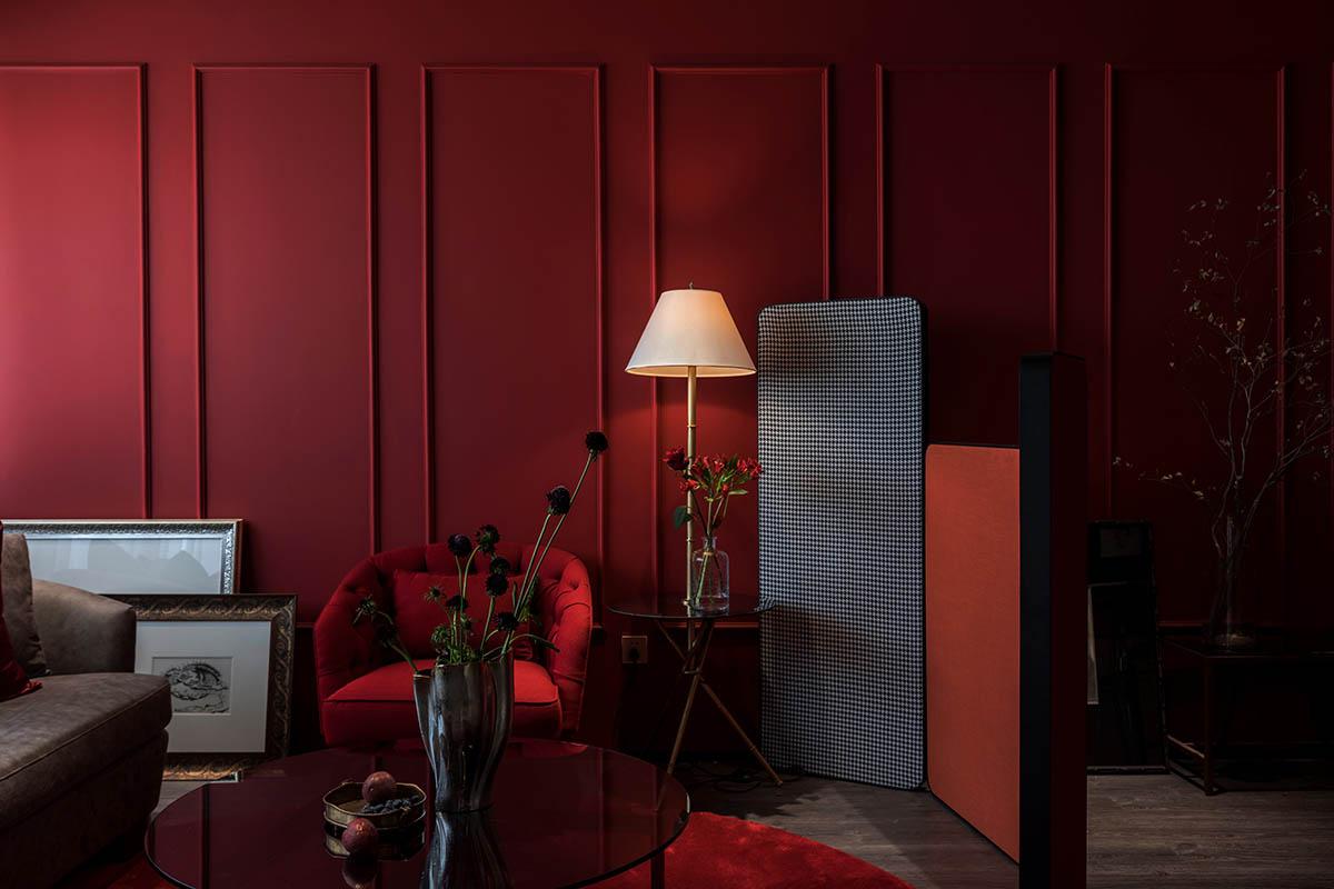 长春98m05独特装修设计 中国红底色积极且温暖