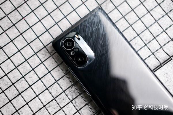 两千价位毫无短板redmik40登场屏幕和电池没对手
