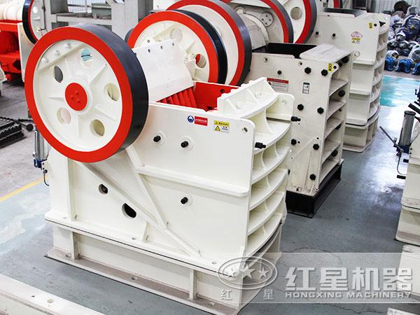 废旧玻璃粉碎后的利润环保型玻璃破碎设备多少钱一台