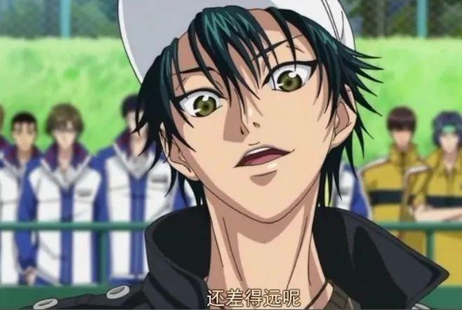 的角色,眯眯眼的不二,"马达马达打内"(你还差得远呢)挂在嘴边的龙马