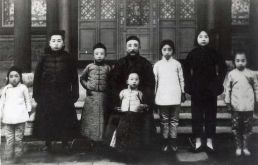 从土匪头子到一代霸主