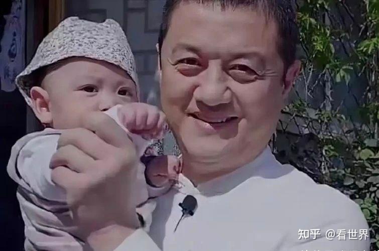 真相揭秘李亚鹏直播痛哭欠债4000万只是冰山一角